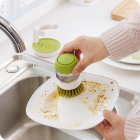 فرشاة غسل الصحون مع موزع صابون